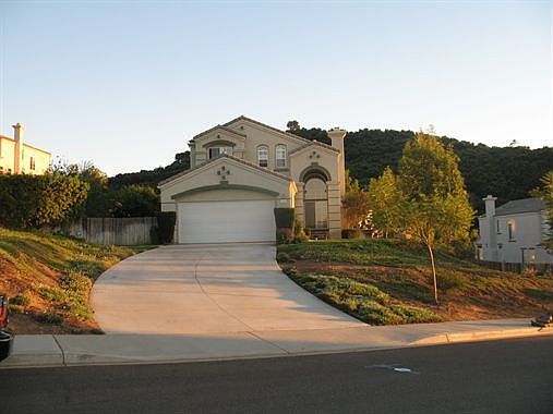 1st image of 2619 Canyon Crest Dr