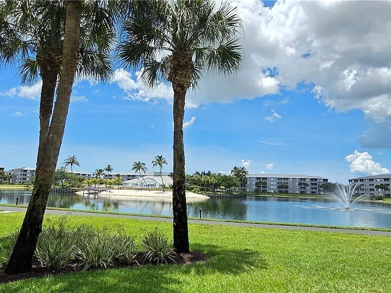 16635 Lake Circle Dr #612 — Photo 21