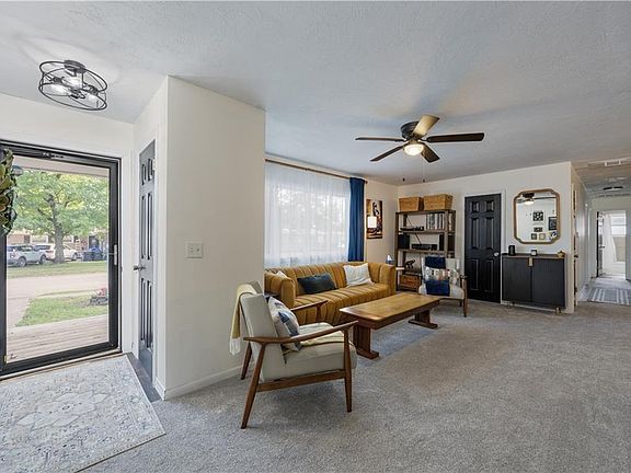 2nd image of 1031 N 18th Pl