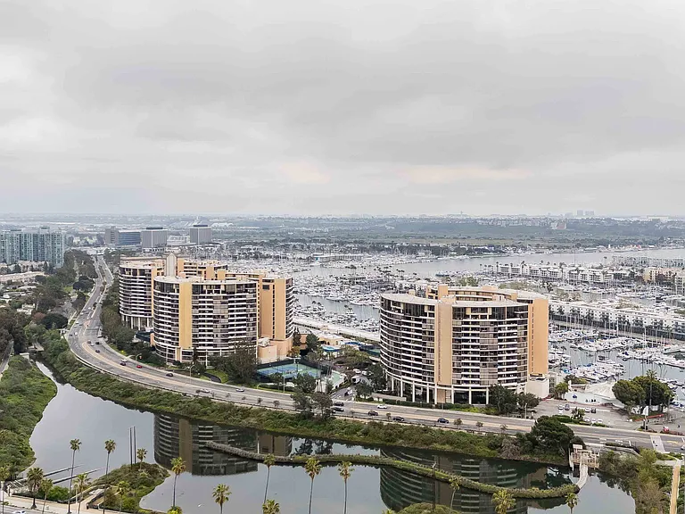 4316 Marina City Dr #927C — Photo 3