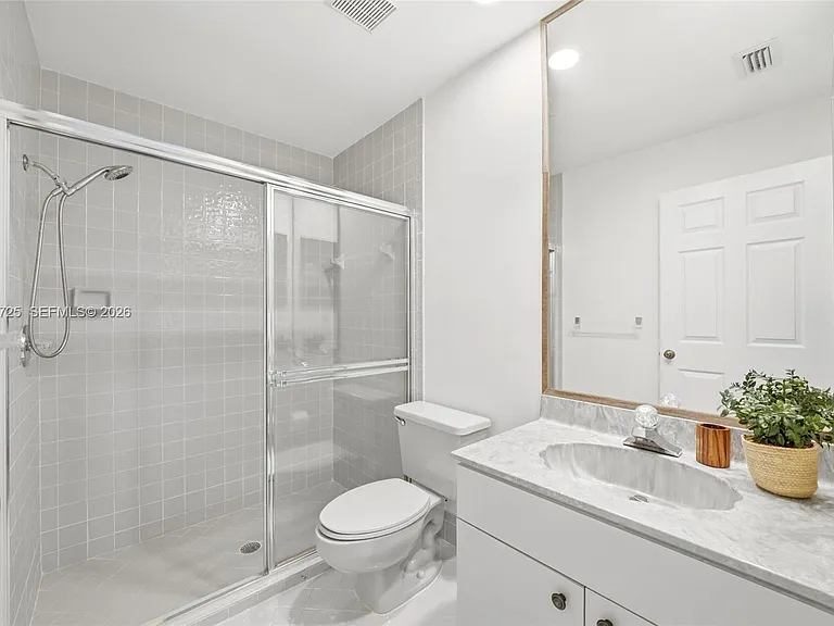 11008 Boca Woods Ln — Photo 24