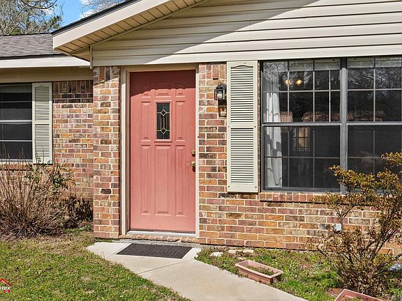 5th image of 2409 Palato Dr