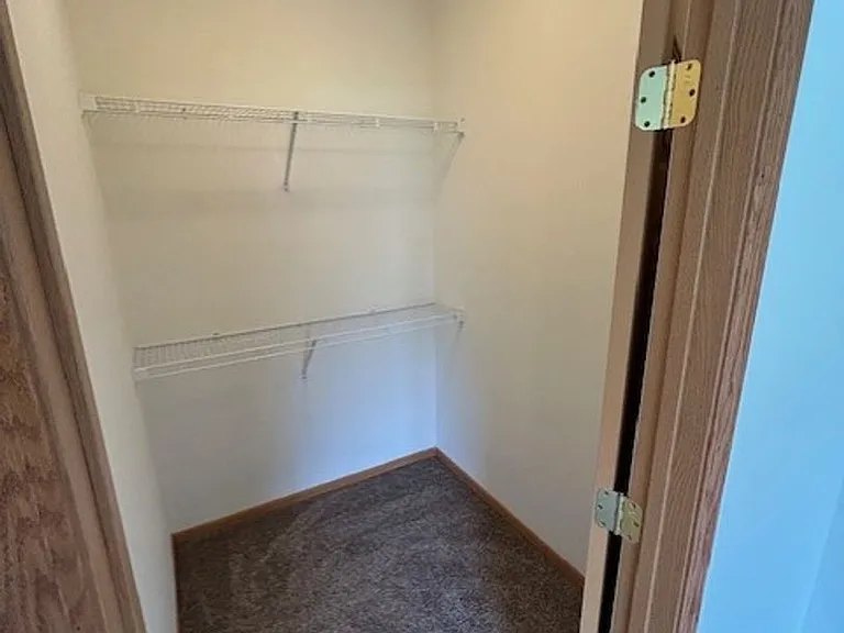 1530 Williamsburg Pl #B — Photo 11