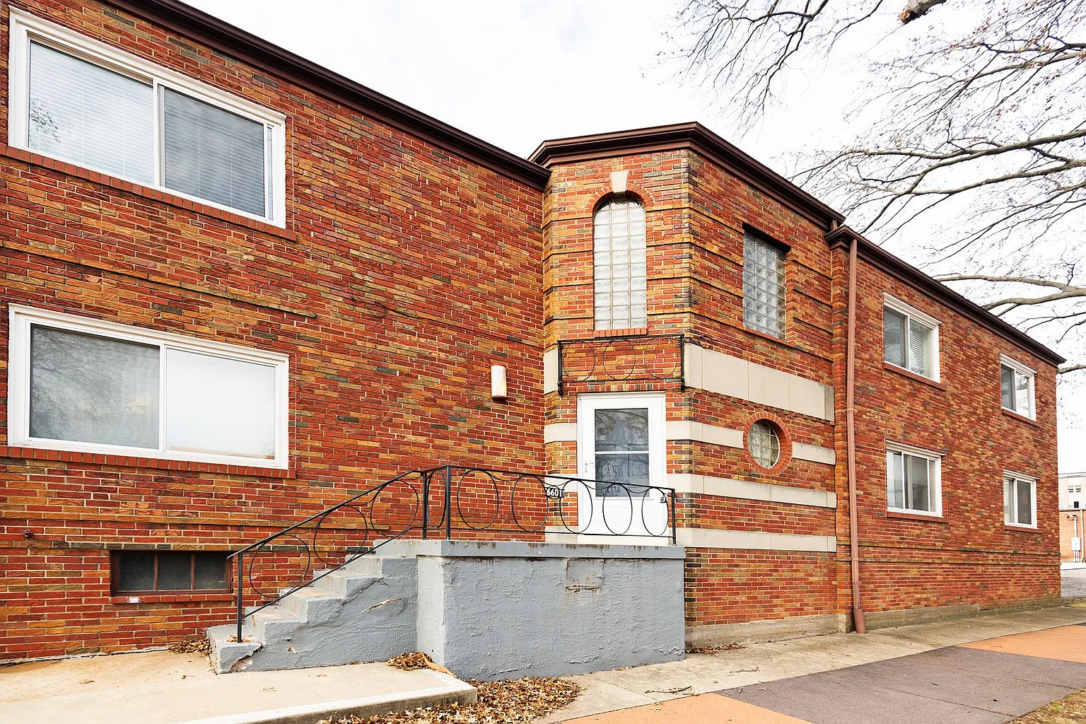 6601 Devonshire Ave photo 1
