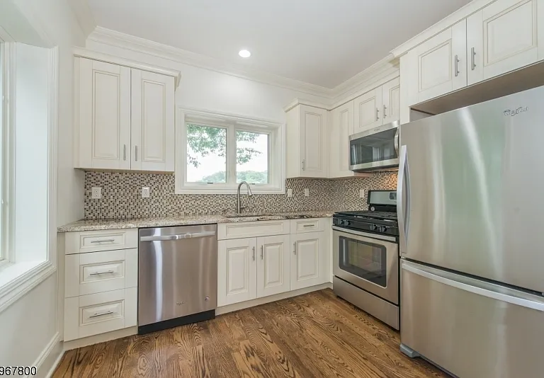 95 Bloomfield Ave #1 — Photo 1