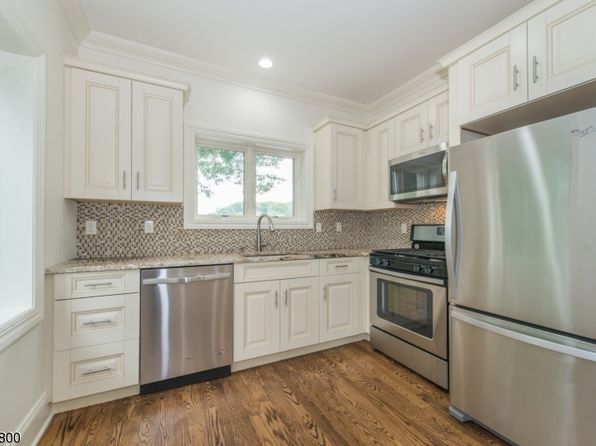 95 Bloomfield Ave UNIT 1