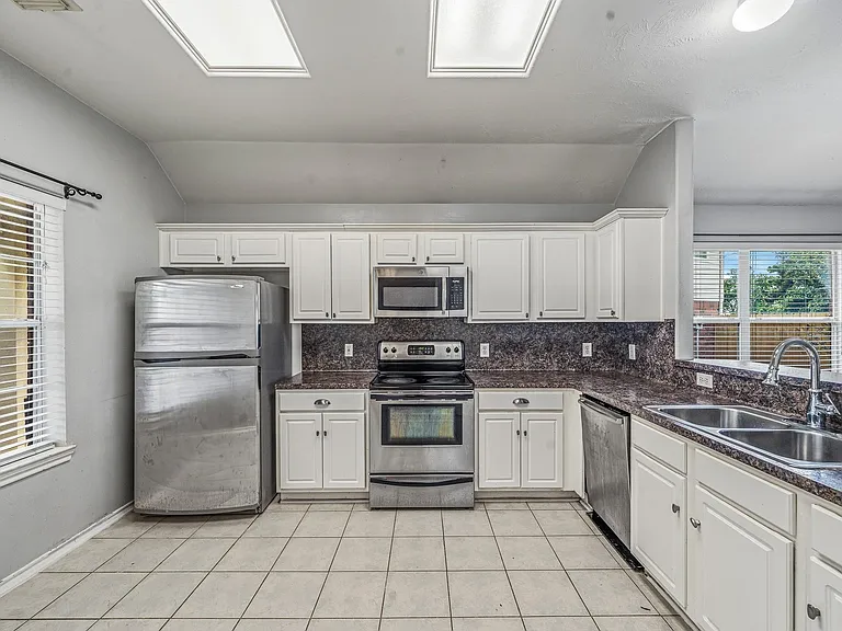 7107 Piney Meadow Ct — Photo 5