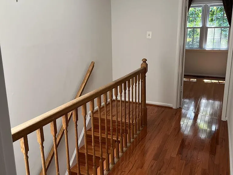 8573 Raglan Rd — Photo 13