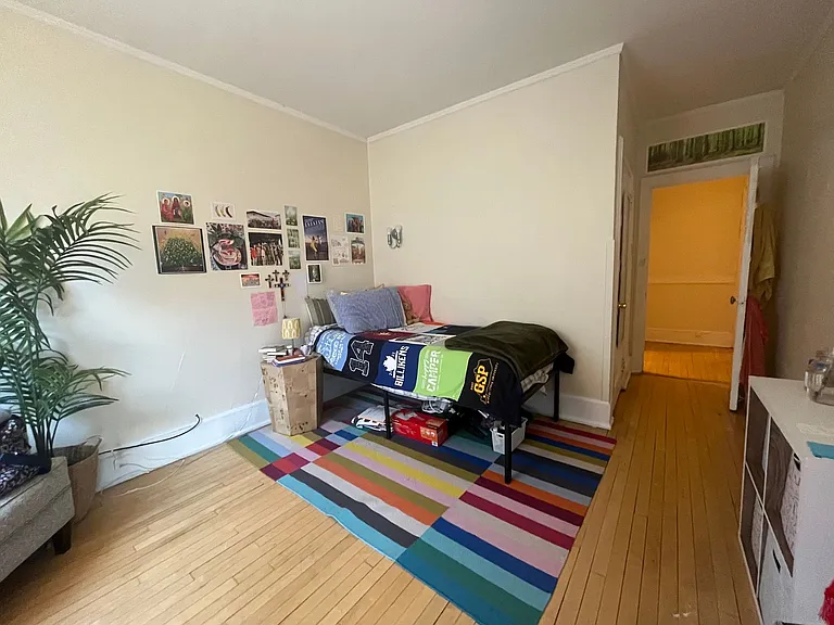 1030 N Marshall St — Photo 56