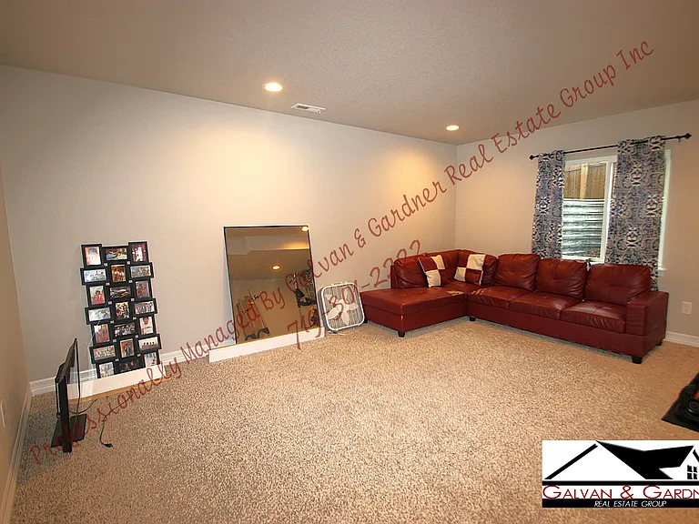 6564 Vedder Dr — Photo 20