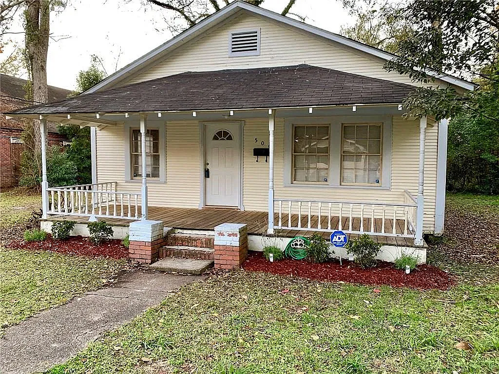 2 bed, 900 sqft, $1,350 — Photo 4