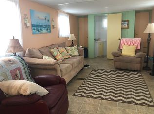 111A W Davis Blvd, Atlantic Beach, NC 28512
