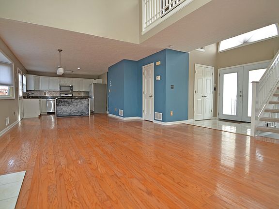 4th image of 8703 Chelmer Ln
