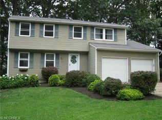 1235 Arndale Rd, Stow, OH 44224