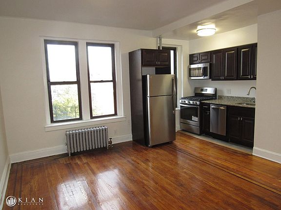 2nd image of 15110 35th Ave APT 1B