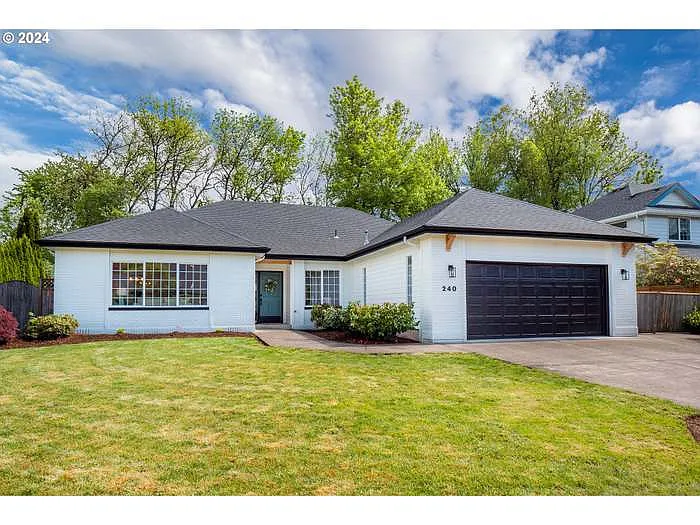 240 Beringer Ct photo 1