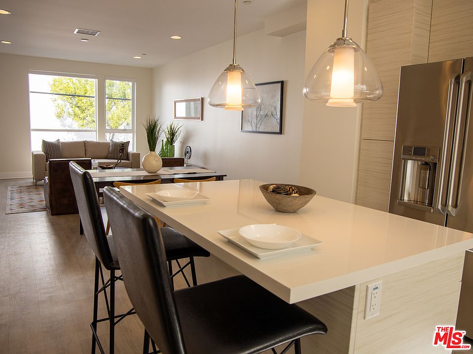 1st image of 6073 W Studio Ct