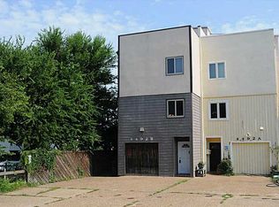 4492 Ocean View Ave, Virginia Beach, VA 23455