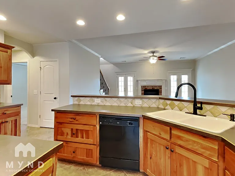 20370 E 49th St S — Photo 9