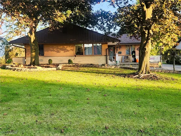 1835 Carnegie Ave, Niles, OH 44446
