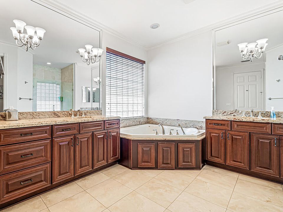 1st image of 7619 Tarpon Cove Circle