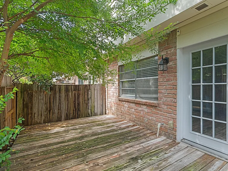 14535 Misty Meadow Ln — Photo 23