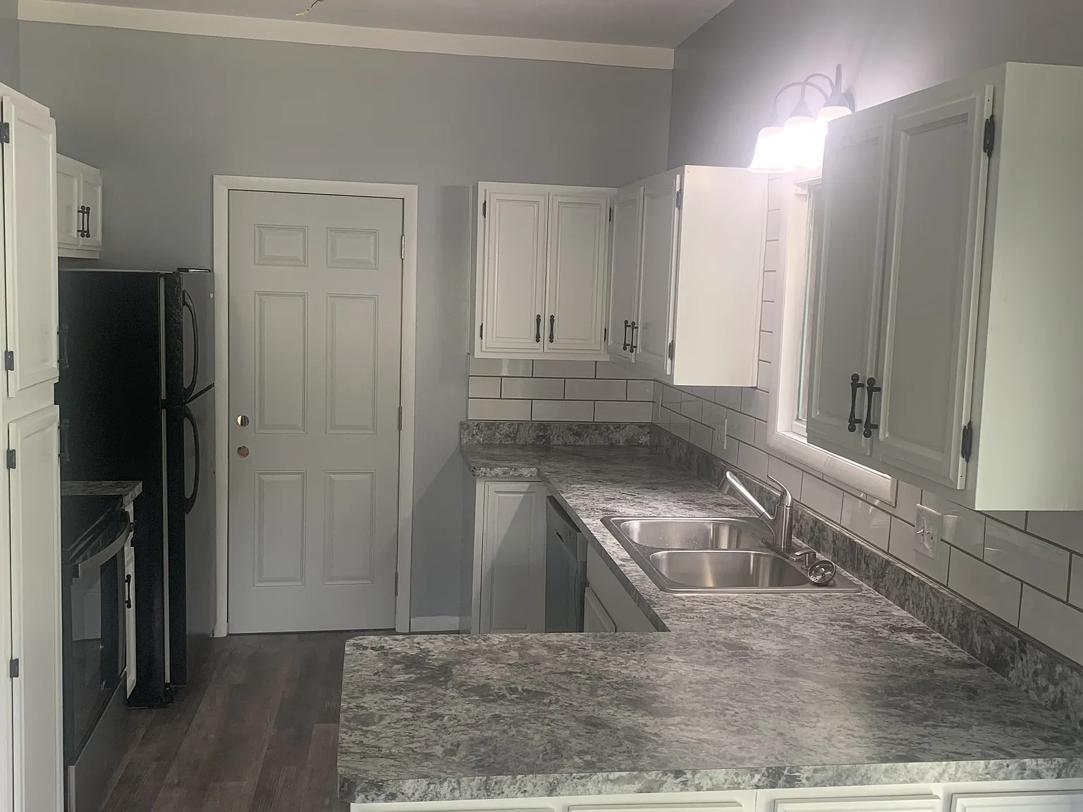 221 W. Henry St. - 1 — Photo 2