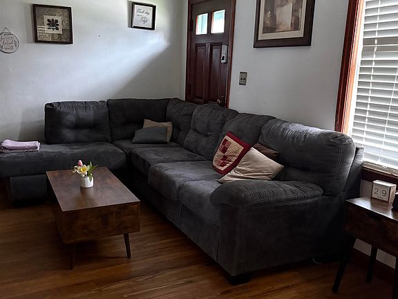 4th image of 24 Laurel Ave