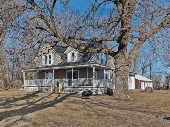 903 470th St, Ledyard, IA 50556