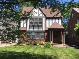 3569 Ingleside Rd, Shaker Heights, OH 44122