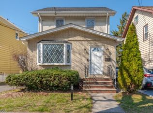220 Locust St, Roselle Park, NJ 07204
