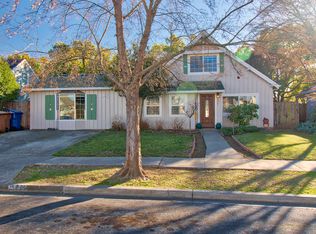 2561 Wimbledon St, Napa, CA 94558