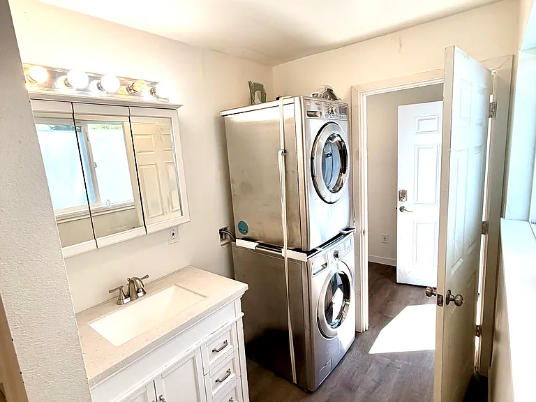 1108 Center Rd — Photo 14
