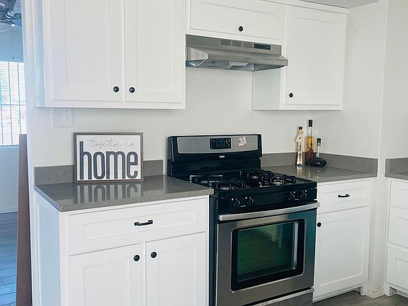 5th image of 1812 Corte Eduardo St SW