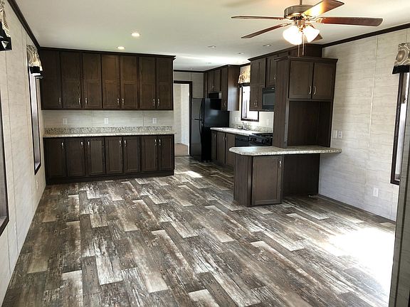 2nd image of 2100 Stephenson Hwy #138