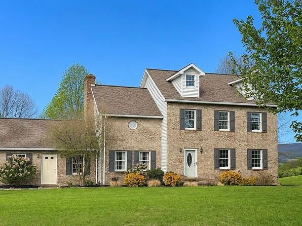 303 Meadowview Dr, Montoursville, PA 17754