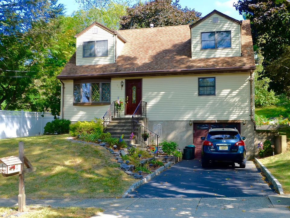1st image of 92 Aldrin Dr