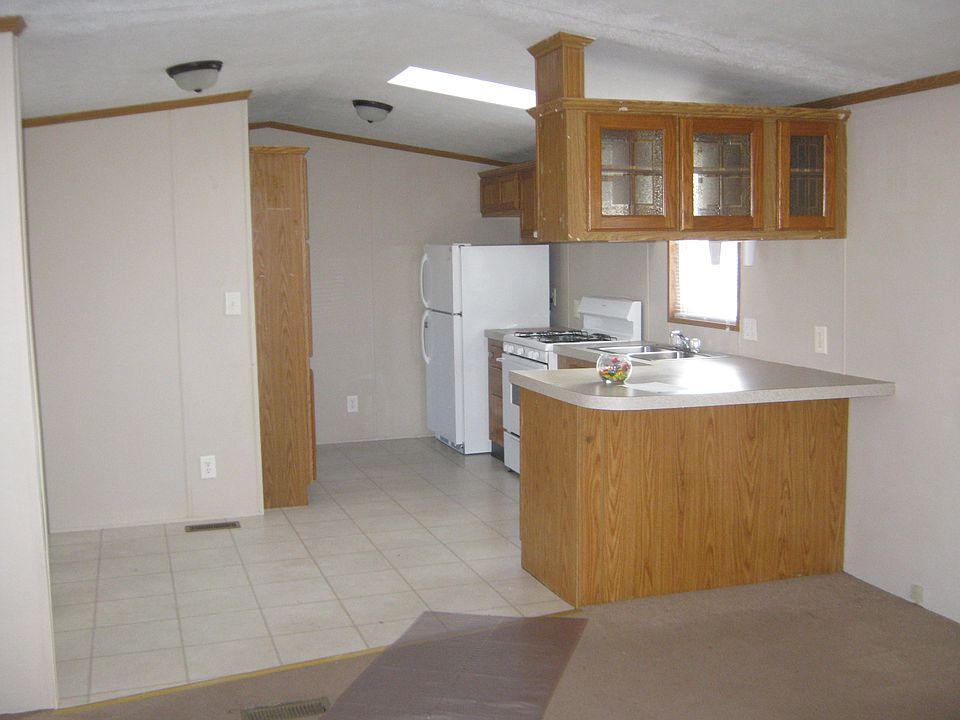 2nd image of 85 Meadows