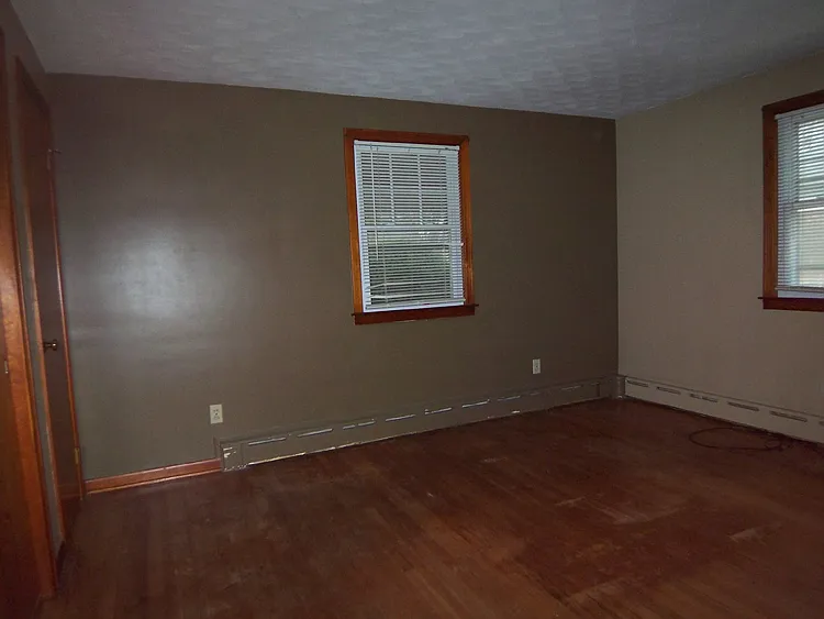3 bed, 1088 sqft, $2,300 — Photo 4