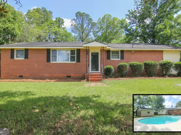 100 Wilson Dr, Centerville, GA 31028