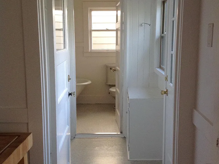 2313 F St #A — Photo 7