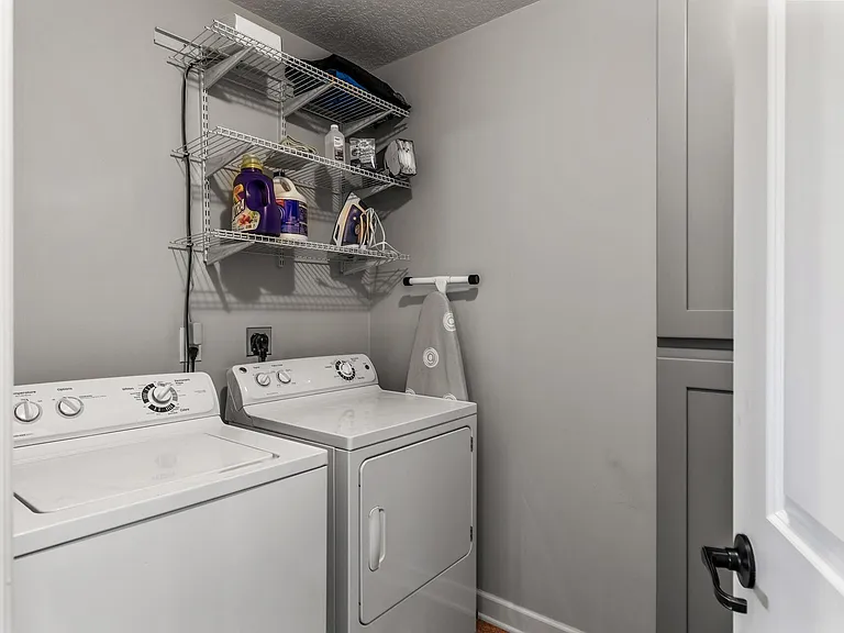 3403 Chestnut Ln — Photo 24