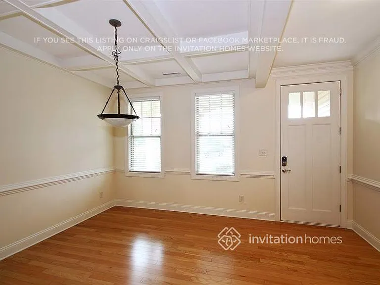 35 Baron Ct — Photo 2