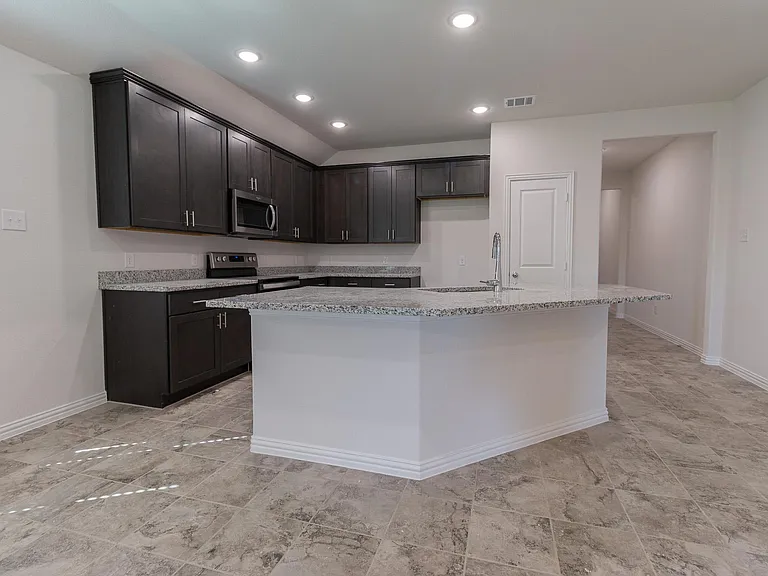 1013 Verde Valley Ln — Photo 16