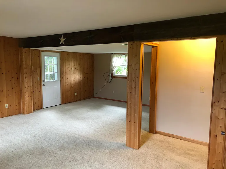 7336 Kyles Station Rd — Photo 20