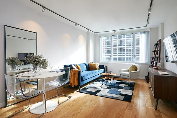 Sold by Compass | media 1