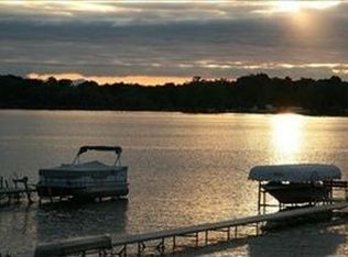 11348 E Indian Lake Dr, Vicksburg, MI 49097