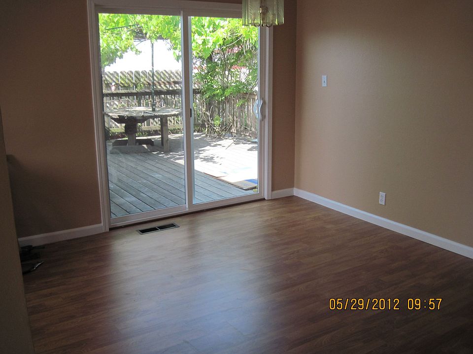 1st image of 3093 Barkley Dr