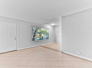 1826 Cerritos Ave APT A, Long Beach, CA 90806