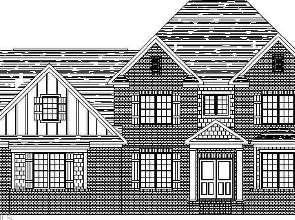2787 Pfafftown Forest Dr, Winston Salem, NC 27106